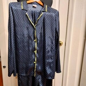 Woman's 2pc Pajama Set